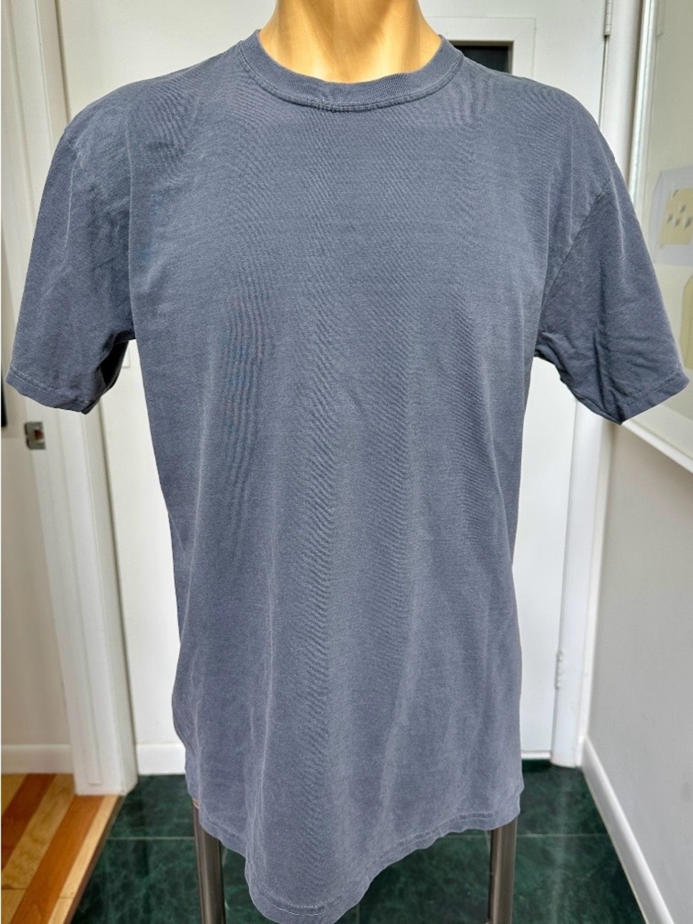 NEW STUSSY MENS PIGMENT DYED STREETWEAR 100% COTTON TSHIRT CHARCOAL GRAY M NWOT